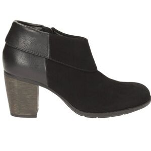 Clark Booties Leather + Suede